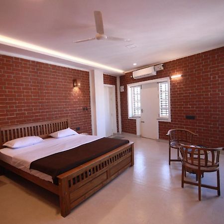 Hotel Wanders In Travel Company Madikeri Zewnętrze zdjęcie