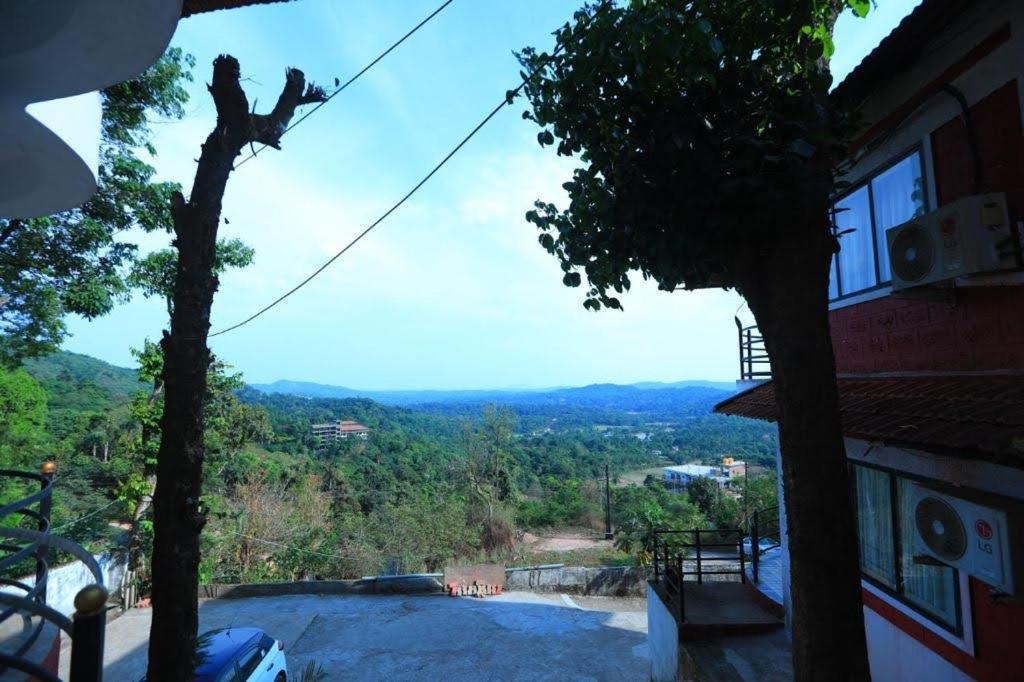 Hotel Wanders In Travel Company Madikeri Zewnętrze zdjęcie
