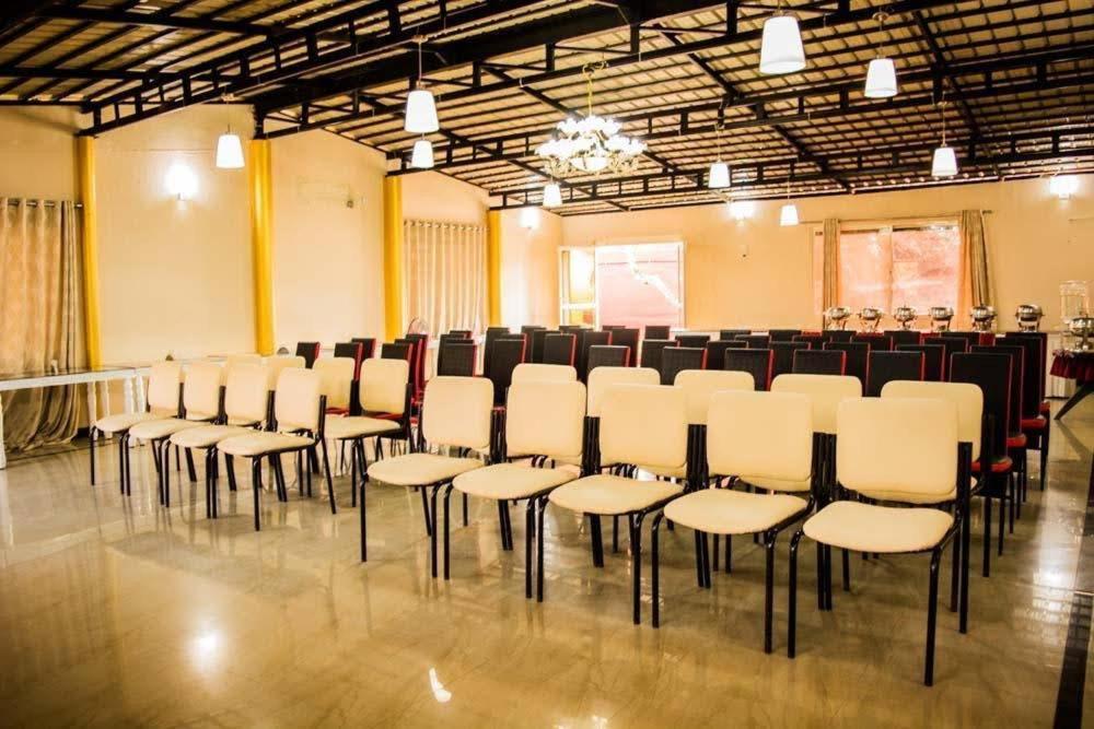 Hotel Wanders In Travel Company Madikeri Zewnętrze zdjęcie